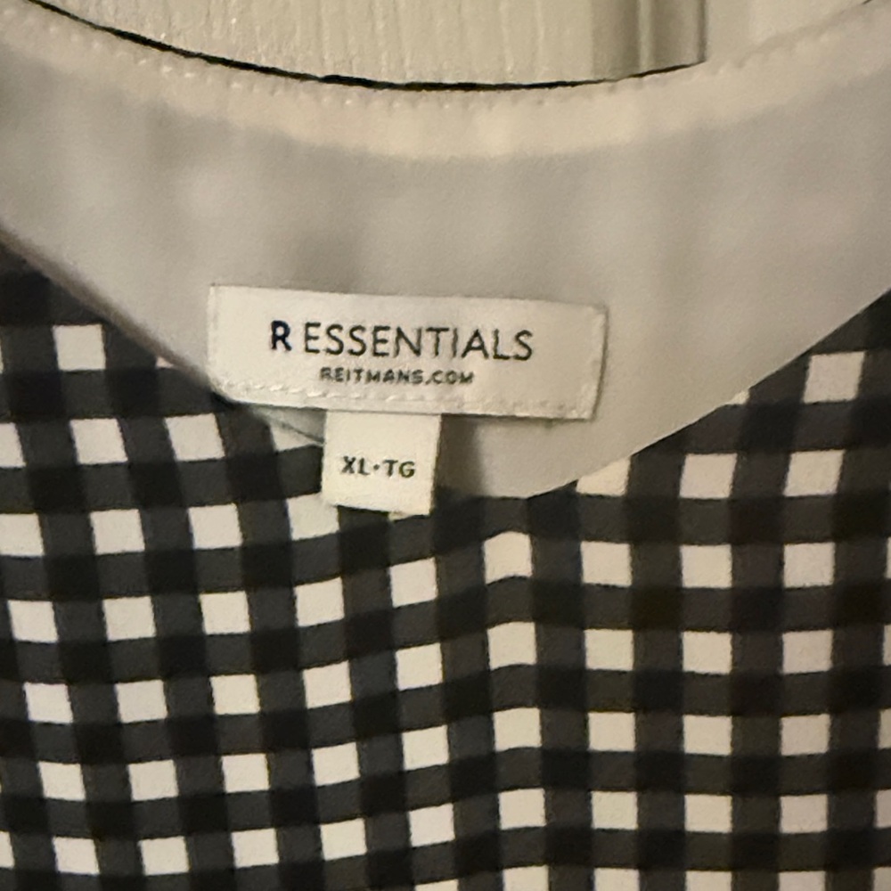 Reitmans Black and White Gingham Camisole - Picture 2 of 3